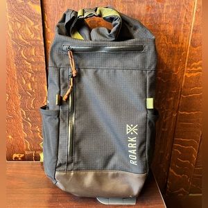 Roark Day Trip Passenger 27L Pack
